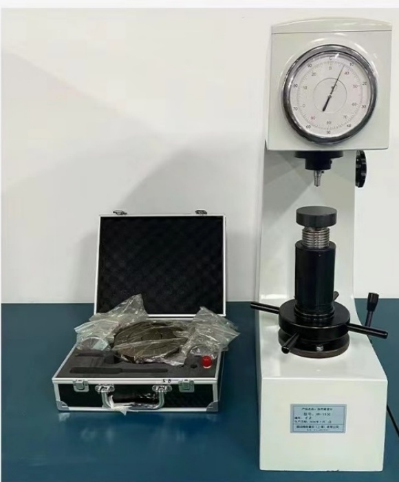 steel hardness testing using rockwell hardness tester
